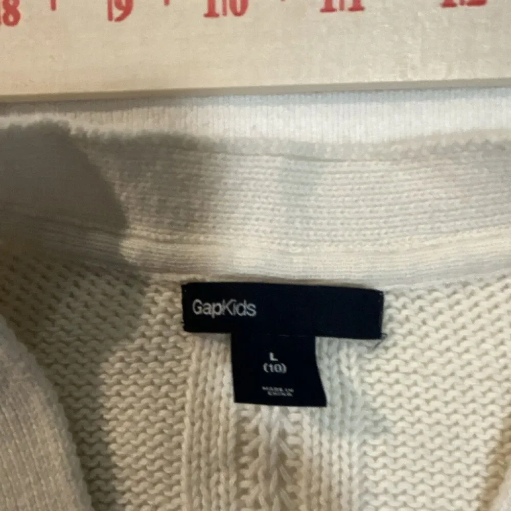 GapKids Girls Size 10-12 White Knit Cotton Button Front V-Neck Cardigan